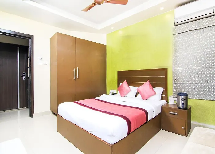 Oyo 8657 Hotel Acumen