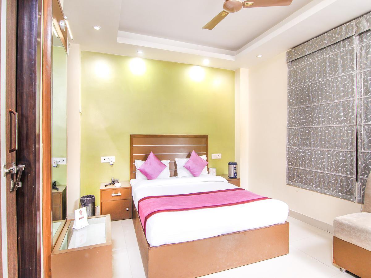 Hotel Oyo 8657 Acumen