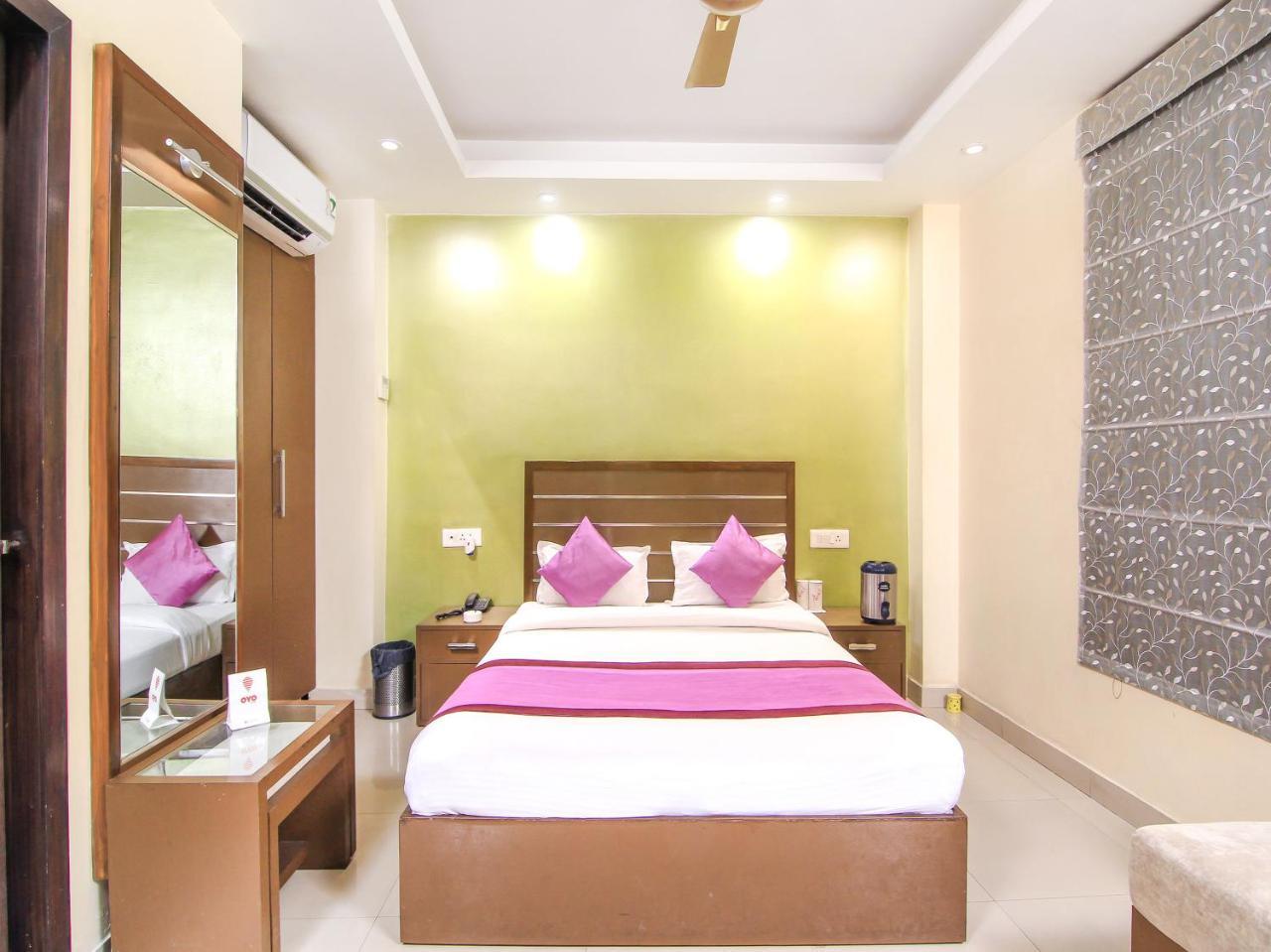 Hotel Oyo 8657 Acumen Lucknow